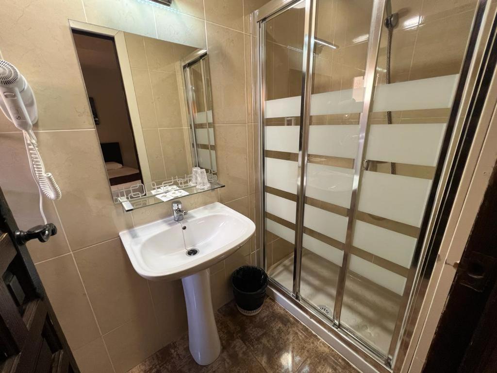 Hotel El Pozo Torremolinos Ngoại thất bức ảnh