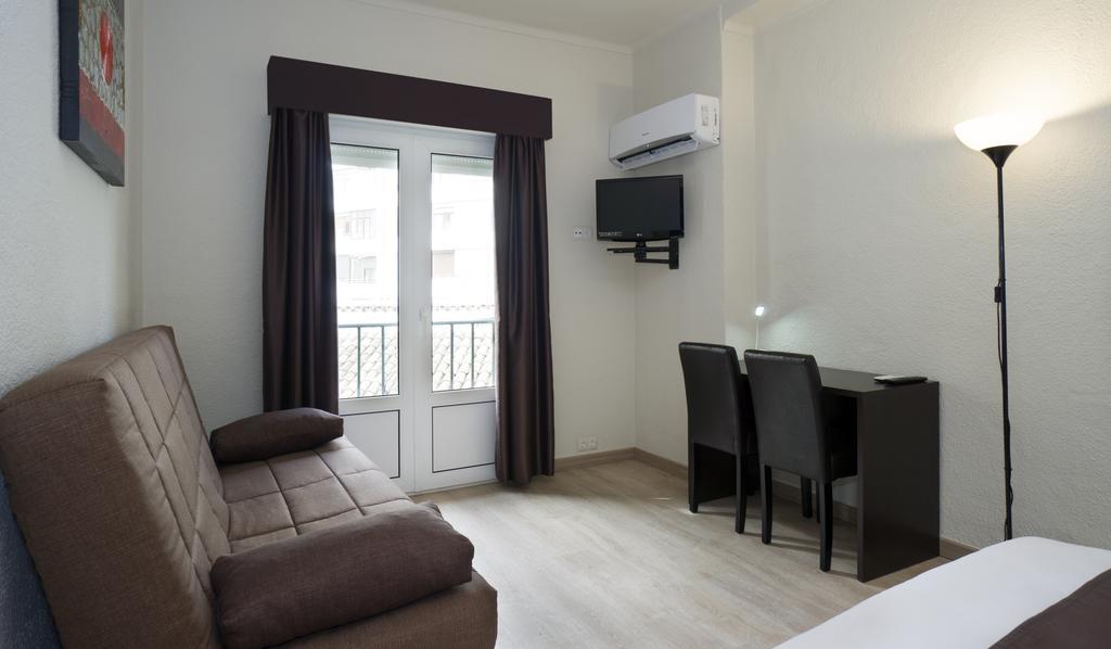 Hotel El Pozo Torremolinos Ngoại thất bức ảnh